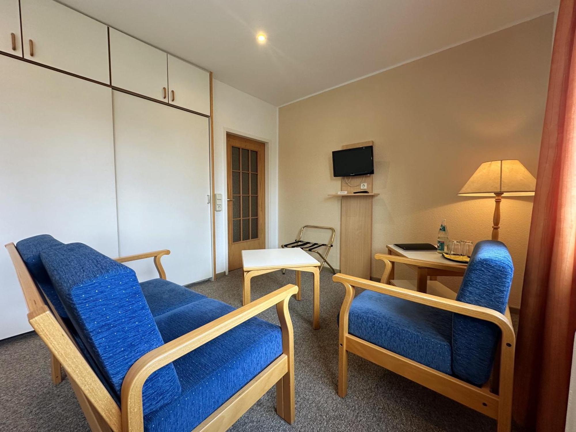 Schirgiswalde-Kirschau Hotel Am Laerchenberg I Fruehstueck, Wlan, Parkplatz מראה חיצוני תמונה